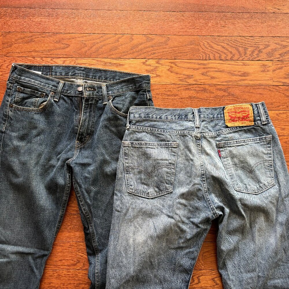 TWO Men's Levi's Jeans- 32 x 32, style 514 and 527